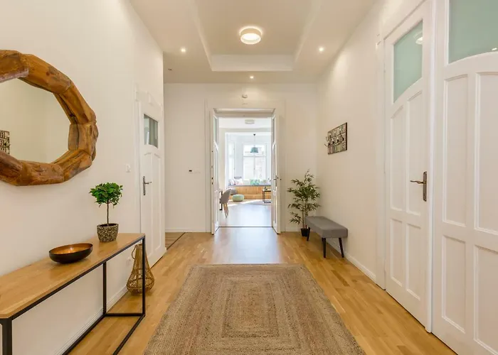 Urban Oasis Near The Danube Διαμέρισμα